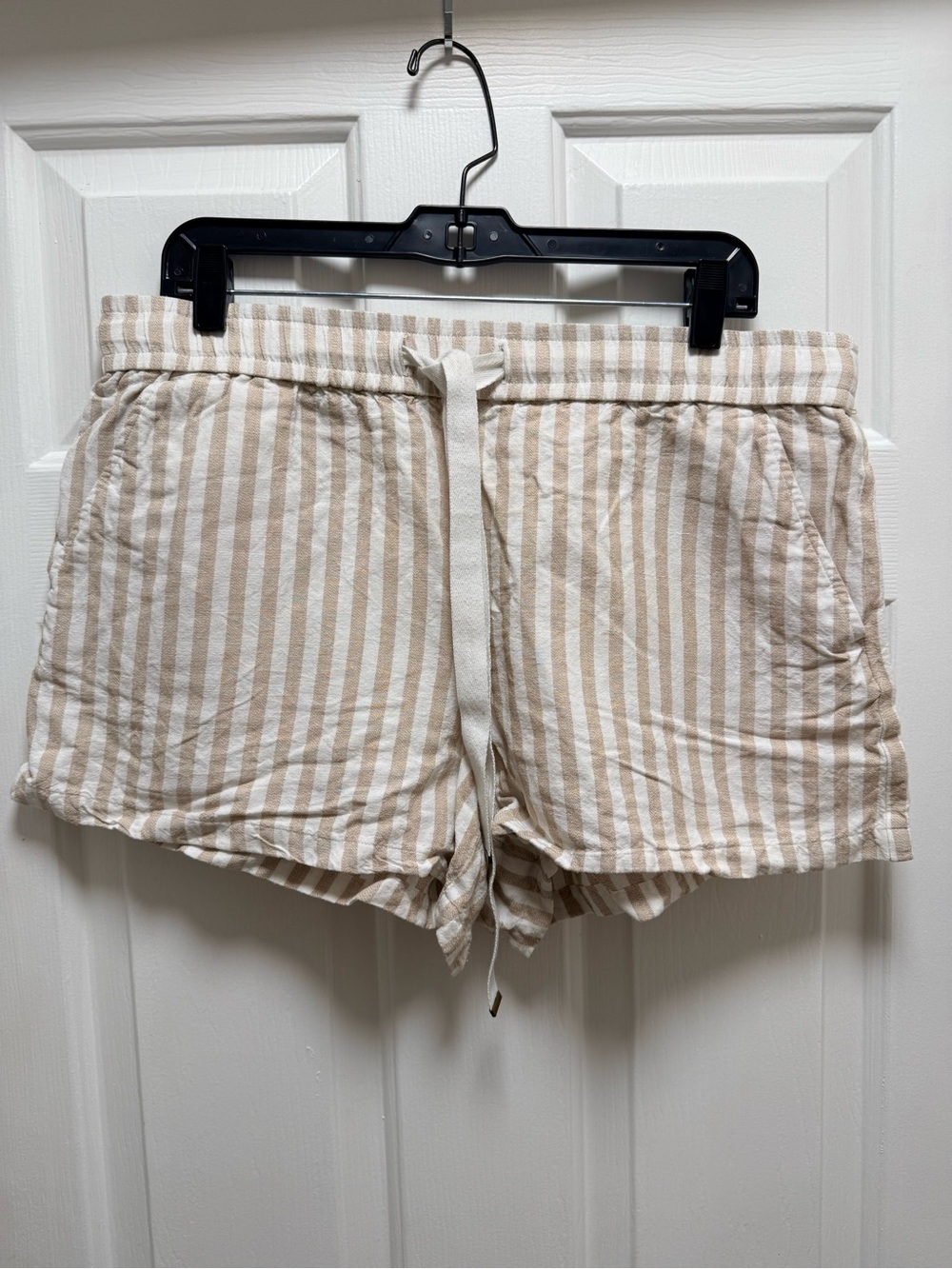Loft Striped Beige & White Women's Lounge Shorts